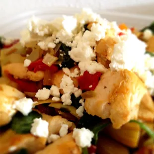 Sauteed Garlic &amp; Onion Chicken, Roasted Red Peppers, Spinach and Goat Cheese