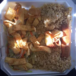 Combination chow mein lunch special