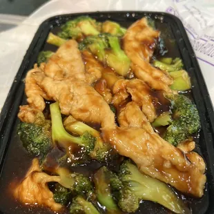 Chicken and broccoli no carrots
