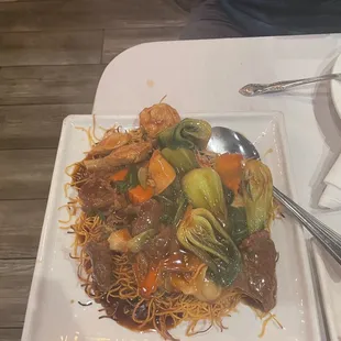 Hong Kong Crispy Noodles