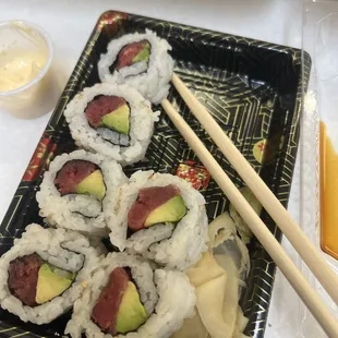 Tuna Avocado Roll