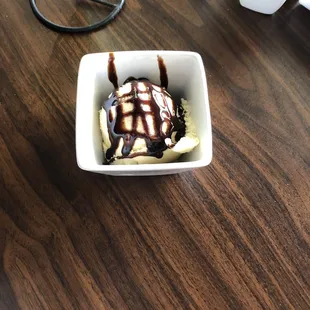 Ice cream with chocolate sauce