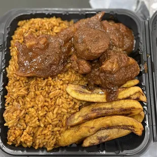 Joloff rice with grilled turkey wings