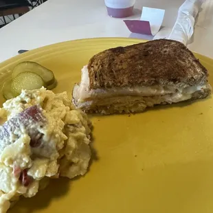 Sandwich cut in half