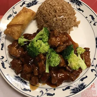 General Tso&apos;s chicken combination
