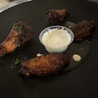 6 Pecan Smoked Wings