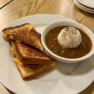 Grilled Cheese w/Fries