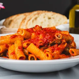 Rigatoni Putenesca