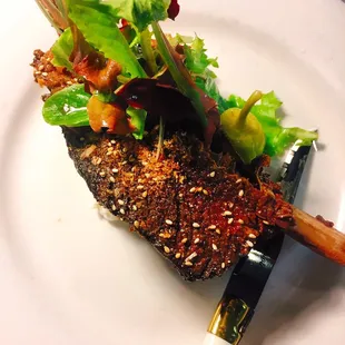 Short ribs and lettuces