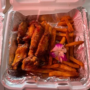 Sweet chili 8 Piece Wings (I may be hiding one in my mouth)