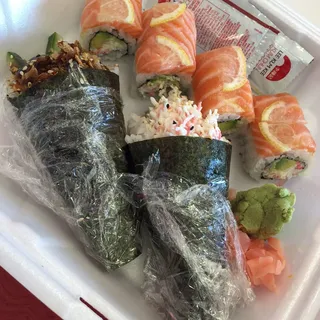 Spicy Salmon Hand roll