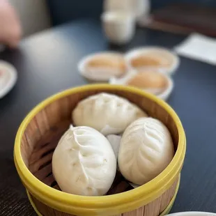 Ginger chicken shrimp and pork bun