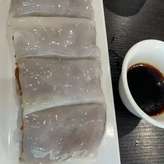 27. Rice Noodle Roll with Minced Beef & Chinese Parsley