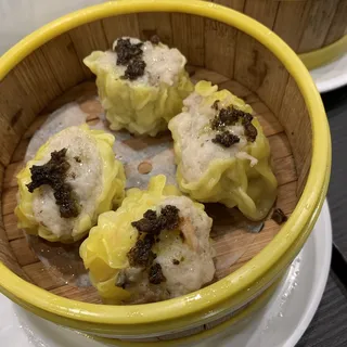 Shrimp and Pork Dumpling with Black Truffle