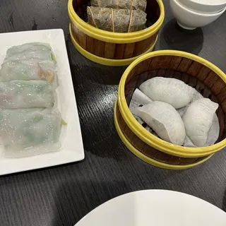 Shrimp Dumpling with Chives