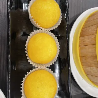 Sticky Rice Ball Stuffed with Lava Salted Egg Yolk