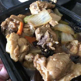 D2. Mushroom Chicken Stew