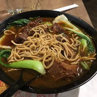 H4. Traditional Beef Noodle