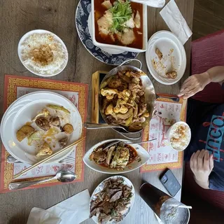 B2. Grilled Intestine Pot