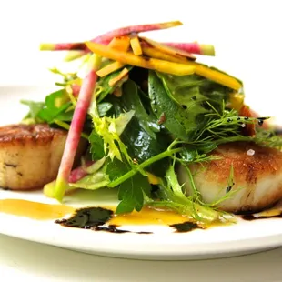 Scallops with Citrus Vinaigrette. Prepared by Chef Nicole, Plated and Photographed by Chef Zaida.