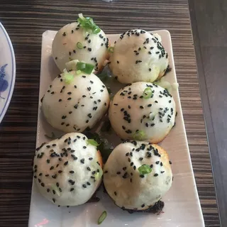 Pan-Fried Bun 生煎包