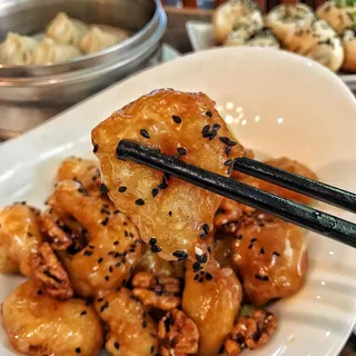 Honey Walnut Prawn 核桃虾仁