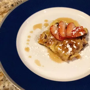 Bride's favorite dessert is bread pudding? she shall get bread pudding!