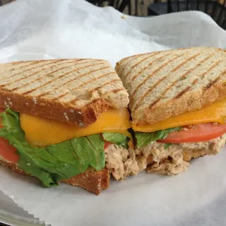 Cheesy Tuna Sandwich
