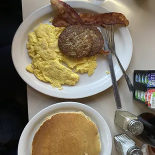Combo #1 w/ sausage patties instead of links