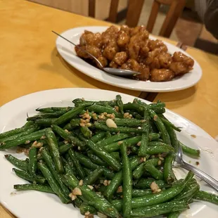 Garlic green beans and orange chicken