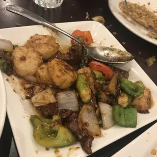 Wok Grilled Steak & Scallops