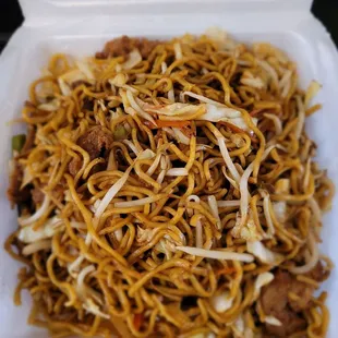 Dinner @Chef&apos;s Ramen last eve; 4/21/2022. Ordered a take-out Pork Yakisoba 4 my Lunch today. Tried my Hubby Yakisoba last eve &amp; liked it.