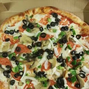 Veggie Pizza with Black Olives