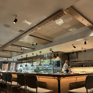 sushi and sashimi, interior