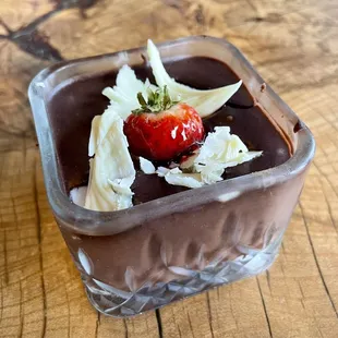 Chocolate pudding with hazelnuts