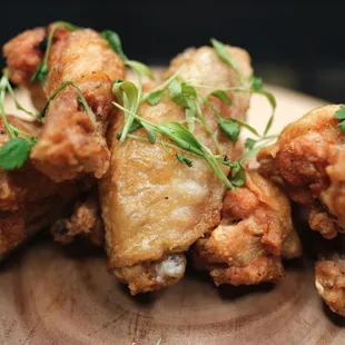 fried chicken wings, chicken wings and fried chicken, chicken wings, chicken, food, poultry, bbq wings, fried chicken, bbq chicken