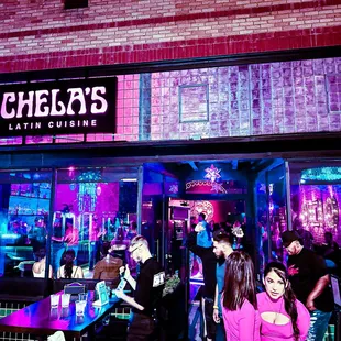 Exterior Chela&apos;s Nightlife