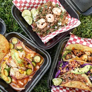a variety of tacoss