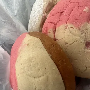 I tried to take a quick photo of the treats but you can&apos;t even see all the other pastries.
