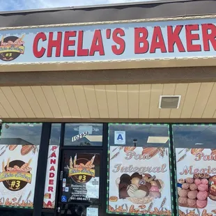 Chela&apos;s Bakery #3 - pan dulce mexicano