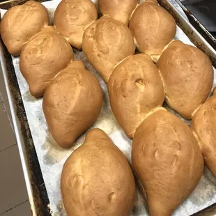 Chela&apos;s Bakery #3 - pan dulce mexicano, bolillos, birote.