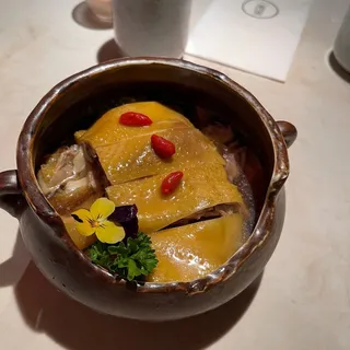 Sliced chilled chicken