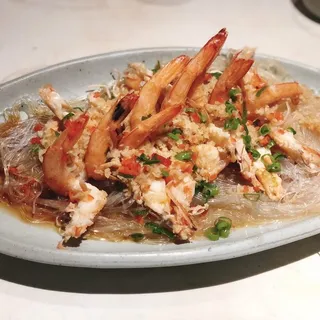 Fried prawns w. scallion
