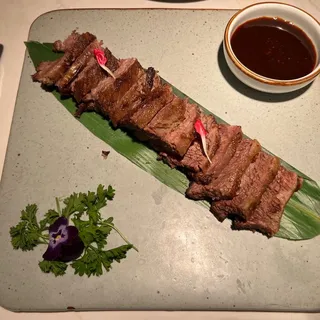 Grilled beef ribs