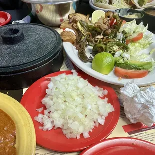 Botana / chopped onion