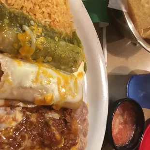 a plate of mexican food