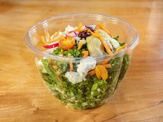 Green'Z Artisan Salad & Pasta