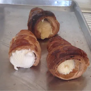 Cream horns (whipped cream and custard)