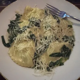 Ravioli Burro e Salvia