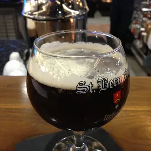 10$ beer and this is the pour you get!! Good luck!!